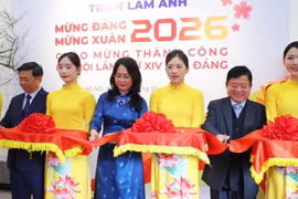 Triển lãm ảnh “Mừng Đảng, Mừng Xuân” chào mừng thành công Đại hội XIV