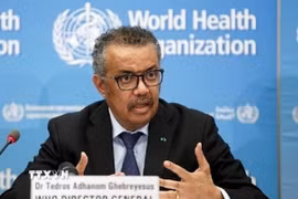 Tổng Giám đốc WHO Tedros Adhanom Ghebreyesus phát biểu trong cuộc họp báo ở Geneva, Thụy Sĩ. (Ảnh: IRNA/TTXVN)