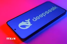 Biểu tượng của DeepSeek. (Ảnh: Reuters/TTXVN)
