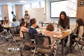 Lớp dạy tiếng Việt cho trẻ em tại thành phố New York, Mỹ. (Ảnh: Lê Hoàng/TTXVN)