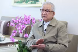 Nguyên Bộ trưởng Ngoại giao Nguyễn Dy Niên chia sẻ về ý nghĩa đường lối đối ngoại của Đại hội XIV của Đảng. (Ảnh: Việt Đức/TTXVN)