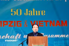 Chủ tịch Hội người Việt Nam tại Leipzig, ông Bùi Quang Huy phát biểu tại sự kiện "Ngày Văn hóa Việt Nam" tại thành phố Leipzig. (Ảnh: Phương Hoa/Vietnam+)