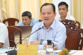 Phó Chủ tịch UBND thành phố Cần Thơ Nguyễn Văn Hòa phát biểu tại buổi làm việc. (Ảnh: Thanh Liêm/TTXVN)