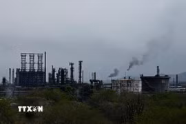 Khu phức hợp công nghiệp hóa dầu tại bang Anzoategui, Venezuela. (Ảnh: THX/TTXVN phát)