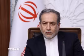 Ngoại trưởng Iran Abbas Araqchi phát biểu tại Tehran. (Ảnh: IRNA/TTXVN)