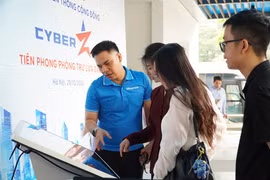 Dự án hướng tới nâng cao nhận thức, trang bị kỹ năng an toàn số và phát huy vai trò chủ động, sáng tạo của thế hệ trẻ trong phòng ngừa, nhận diện và cảnh báo lừa đảo trực tuyến. (Ảnh: PV/Vietnam+)