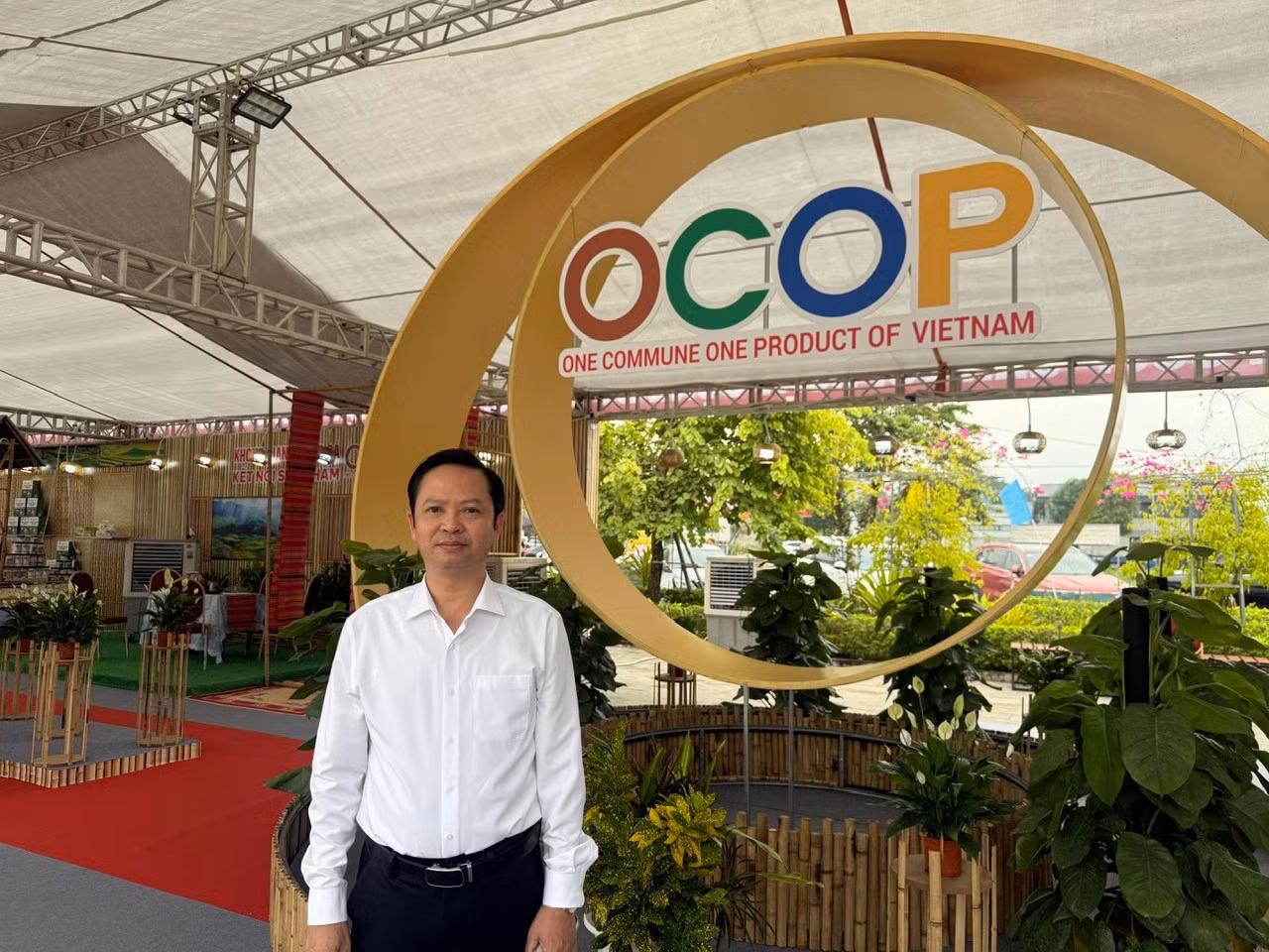 ong-hoang-van-du.jpg