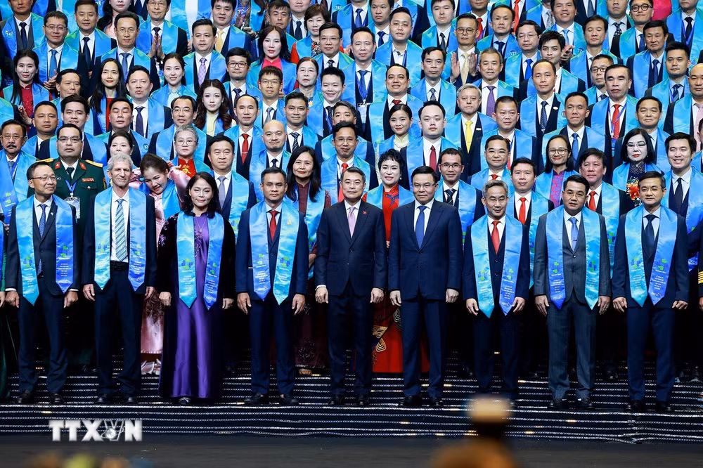 ttxvn_thu-tuong-du-le-cong-bo-san-pham-dat-thuong-hieu-quoc-gia-viet-nam-lan-thu-10-9093378.jpg