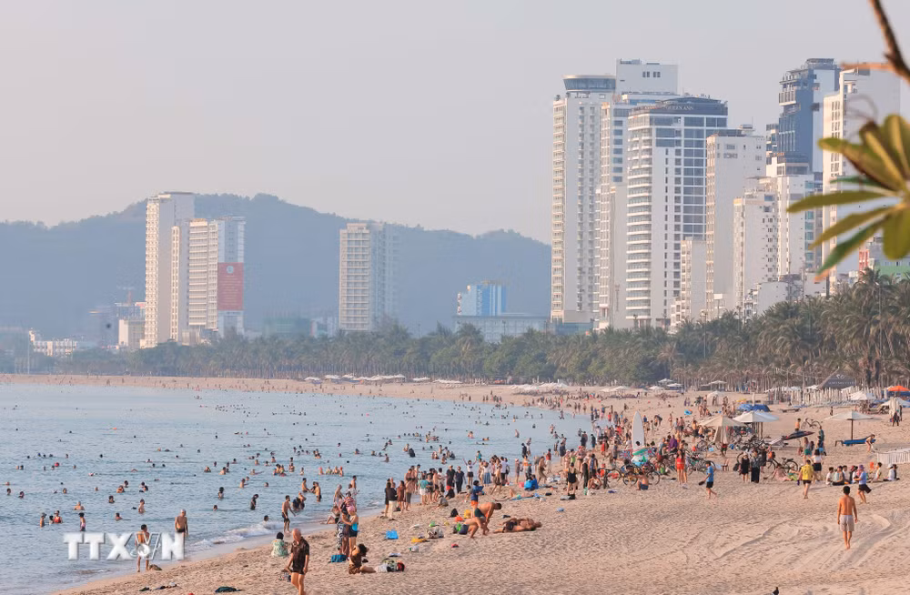 ttxvn-nha-trang-dia-diem-du-lich-hap-dan-du-khach-7371408.jpg