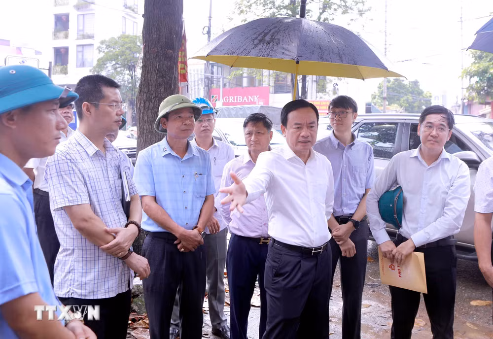 ttxvn-phu-tho-thuc-day-tien-do-du-an-cai-tao-mo-rong-quoc-lo-2-8975299.jpg