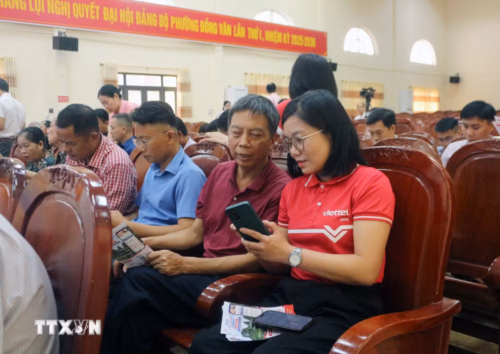 ttxvn-ninh-binh-tap-huan-trien-khai-cac-nen-tang-so-phuc-vu-chinh-quyen-va-nguoi-dan-9019064.jpg