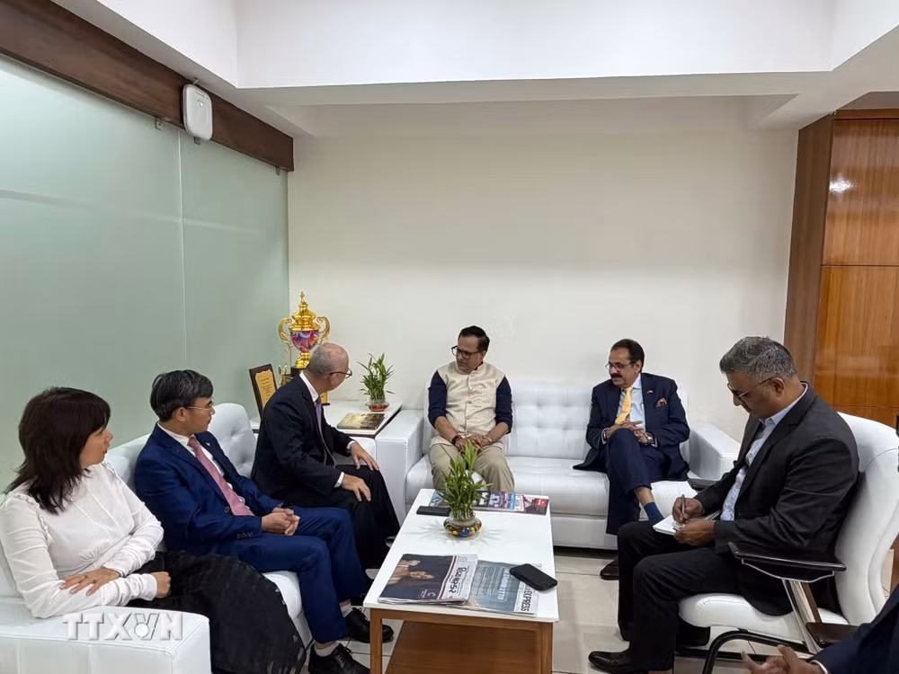 ttxvn_khoi-day-tiem-nang-hop-tac-giua-viet-nam-voi-bang-gujarat-cua-an-do-9074973-1.jpg