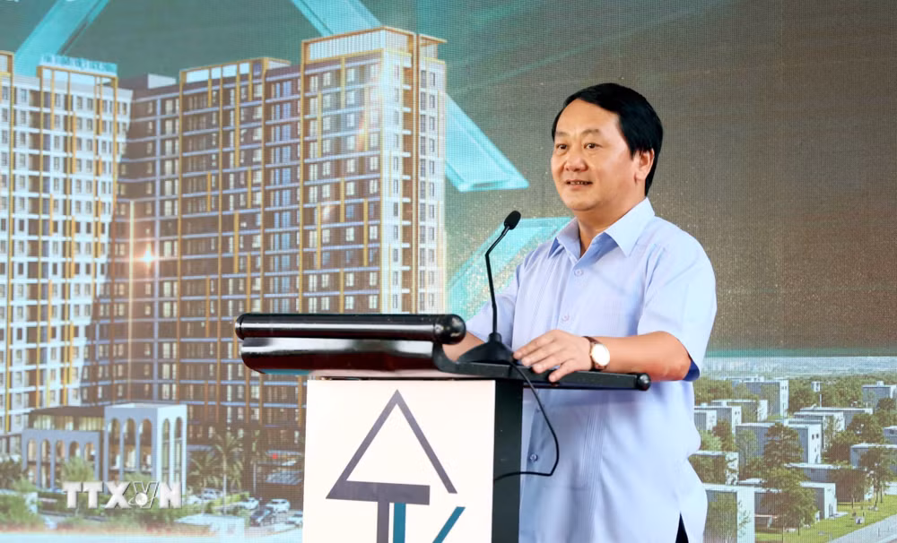 ttxvn-tuyen-quang-khoi-cong-du-an-nha-o-xa-hoi-hon-674-ty-dong-tai-phuong-minh-xuan-8991653.jpg