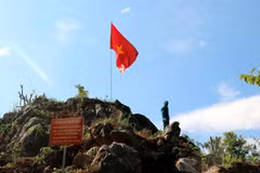 Qua hai đợt tìm kiếm, quy tập và tổ chức truy điệu, an táng tại Nghĩa trang Liệt sỹ Vị Xuyên trong tháng 7 và tháng 10/2026, tổng cộng 147 hài cốt liệt sỹ đã được đưa về nơi an nghỉ. (Ảnh: Vietnam+)