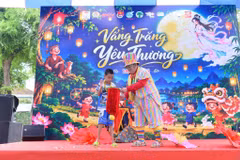 Chương trình "Vầng trăng yêu thương" . (Ảnh: Bệnh Viện Nhi Đồng 2 )