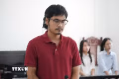 Bị cáo Nguyễn Đình Quý tại phiên tòa. (Ảnh: Kim Anh/TTXVN)