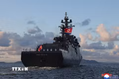 Lễ đưa tàu khu trục Kang Kon vào biên chế tại cảng Wonsan, Triều Tiên, ngày 6/9/2026. (Ảnh: KCNA/TTXVN phát)