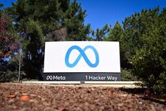 Biểu tượng Meta tại trụ sở của Tập đoàn ở Menlo Park, California, Mỹ. (Ảnh: Anadolu Agency/TTXVN)