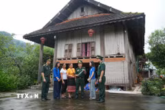 Từ đồng bằng đến miền núi, yêu cầu đặt ra với cán bộ trẻ có điểm chung là phải nhanh nhạy với công nghệ nhưng cũng sâu sát cơ sở, hiểu dân và biết phát huy lợi thế địa phương. (Ảnh: Bích Huệ/TTXVN)