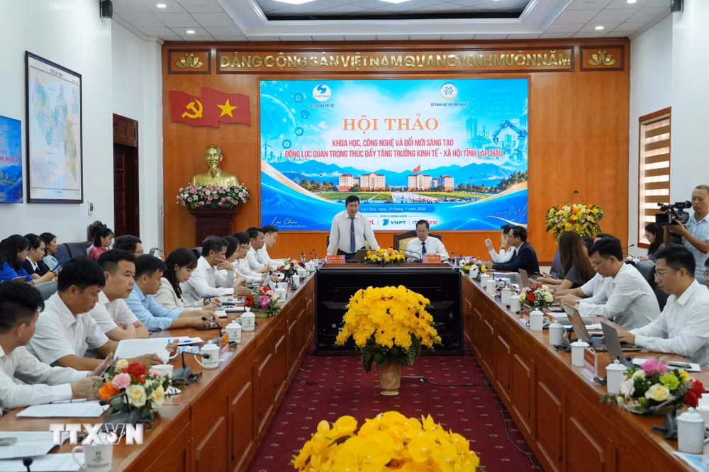 ttxvn-cong-nghe-so-mo-them-khong-gian-tang-truong-cho-lai-chau-9036727.jpg