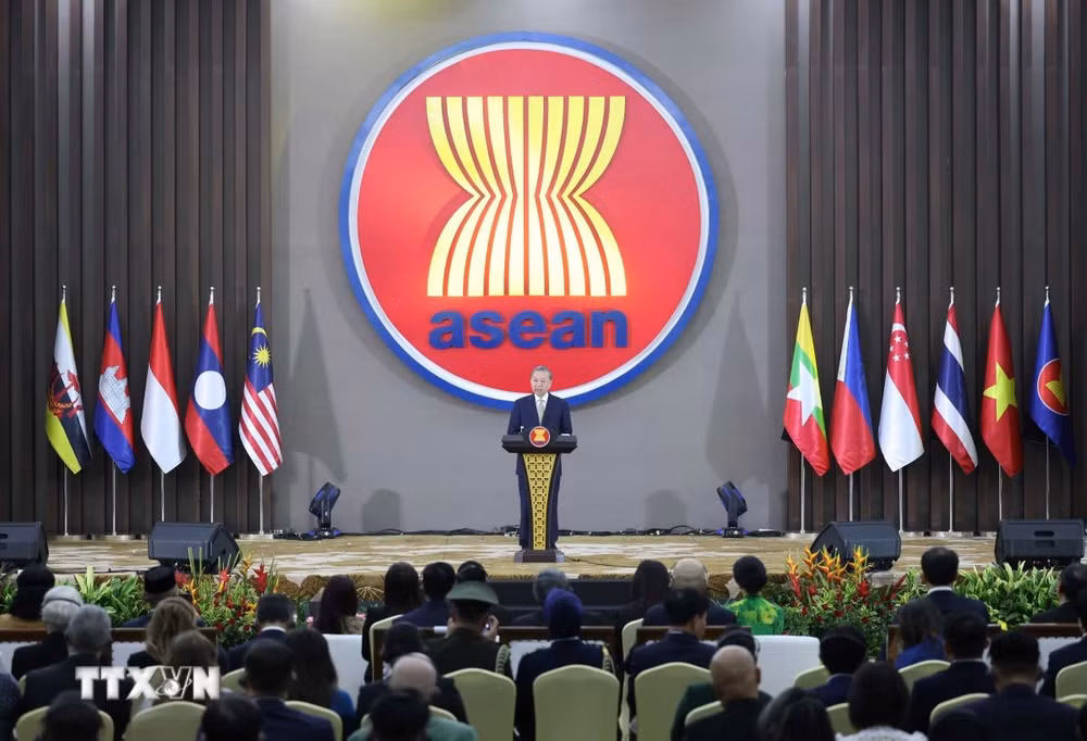 ttxvn-tong-bi-thu-to-lam-du-le-ky-niem-30-nam-viet-nam-gia-nhap-asean-1303.jpg