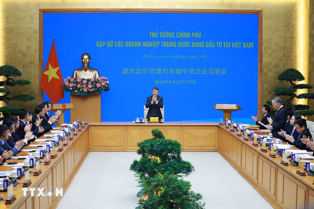 ttxvn-thu-tuong-le-minh-hung-gap-cac-doanh-nghiep-trung-quoc-dang-dau-tu-tai-viet-nam-2608-3.jpg