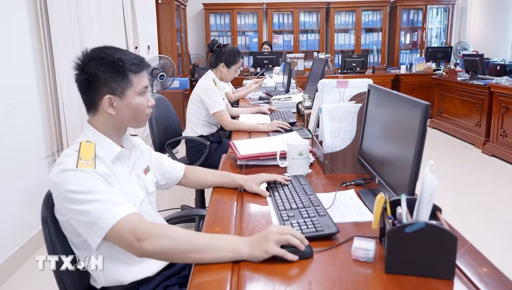 ttxvn_thao-go-vuong-mac-hoan-tra-tien-su-dung-dat-cho-nguoi-dan-quang-tri-1288.jpg