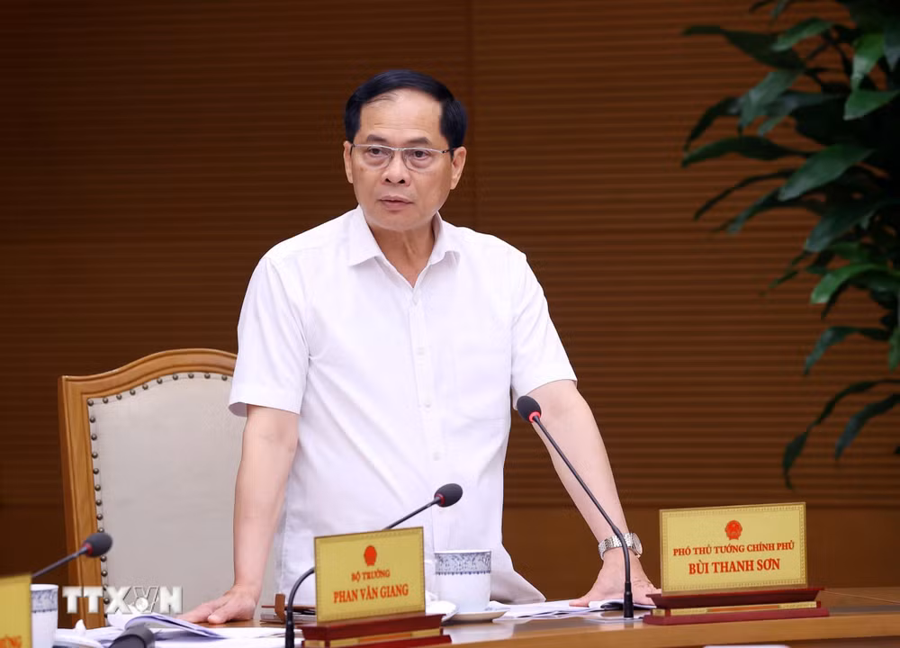 ttxvn-phien-hop-thu-nhat-tieu-ban-tuyen-truyen-dai-hoi-dang-bo-chinh-phu-lan-thu-i-2005-3.jpg