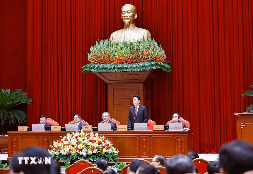 ttxvn-khai-mac-hoi-nghi-lan-thu-muoi-ba-ban-chap-hanh-trung-uong-dang-khoa-xiii-06-15.jpg