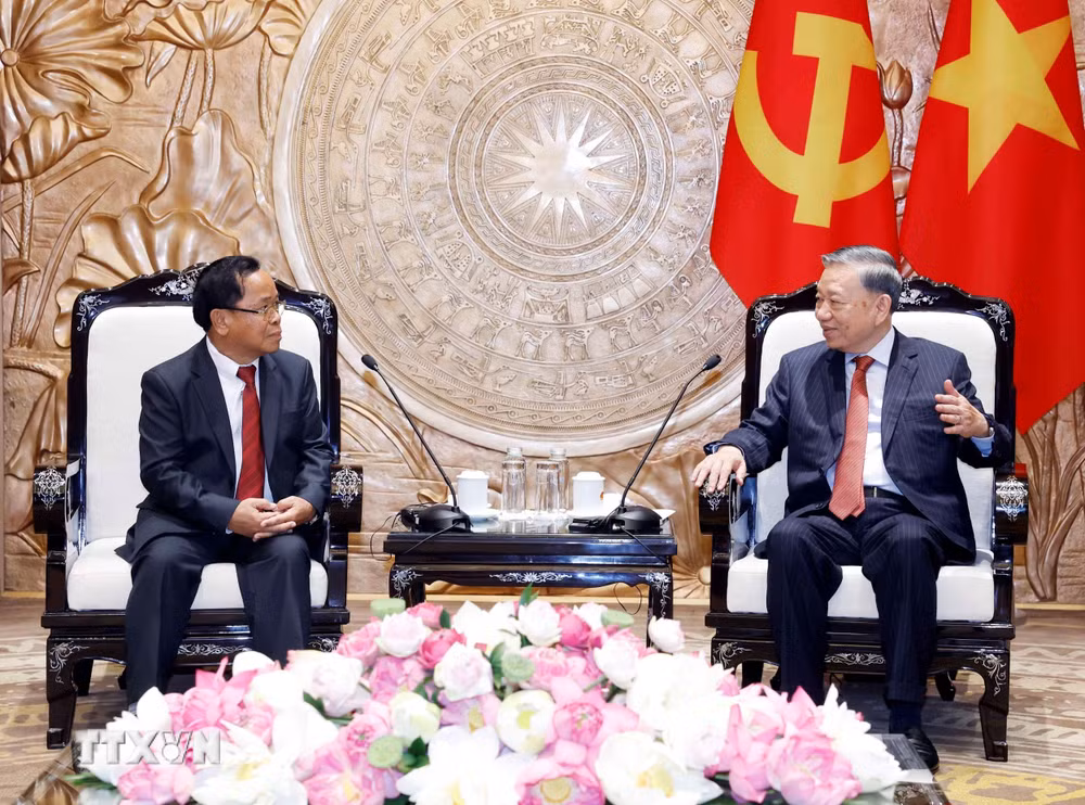 ttxvn-tong-bi-thu-chu-tich-nuoc-tiep-pho-thu-tuong-bo-truong-tu-phap-lao-16-3.jpg