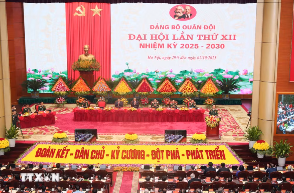 ttxvn-khai-mac-trong-the-dai-hoi-dai-bieu-dang-bo-quan-doi-nhiem-ky-2025-2030-3.jpg