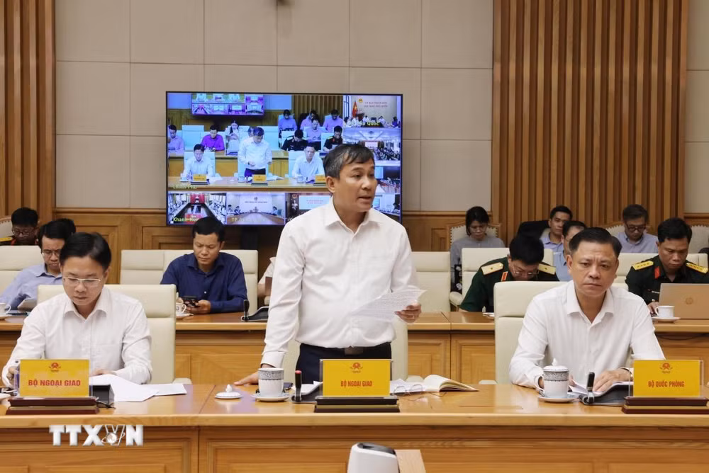 ttxvn_pho-thu-tuong-thuong-truc-chu-tri-cuoc-hop-lan-thu-tu-uy-ban-quoc-gia-apec-2027-5359.jpg