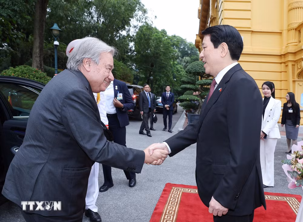 ttxvn-le-don-tong-thu-ky-lien-hop-quoc-tham-chinh-thuc-viet-nam-24-3.jpg