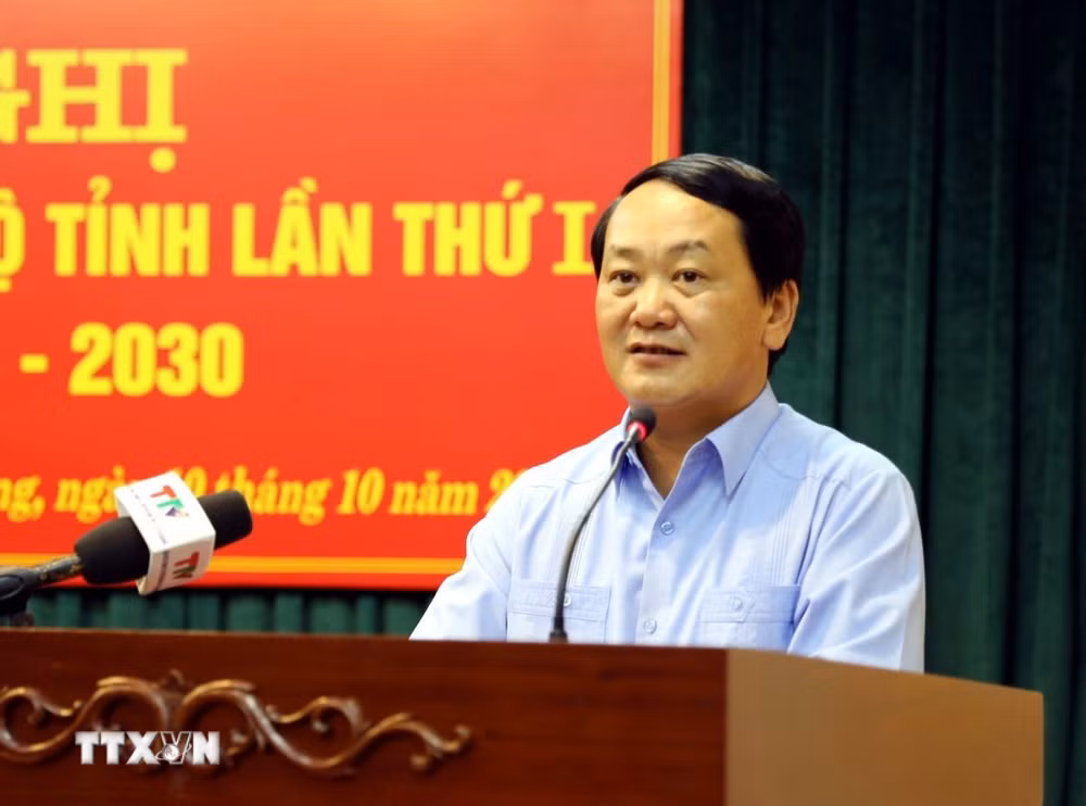 ttxvn-hoi-nghi-ban-chap-hanh-dang-bo-tinh-tuyen-quang-lan-thu-nhat-1010-2.jpg