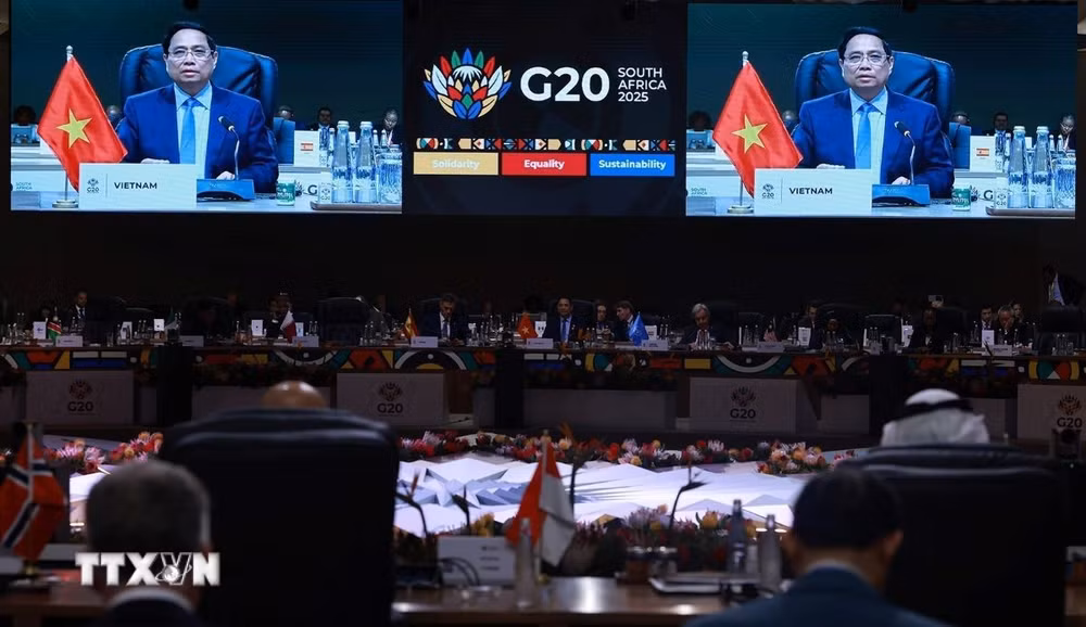 ttxvn-thu-tuong-pham-minh-chinh-phat-bieu-tai-phien-thao-luan-iii-hoi-nghi-thuong-dinh-g20-24-2.jpg