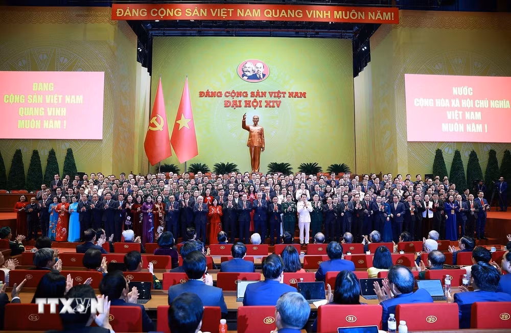ttxvn-be-mac-dai-hoi-xiv-cua-dang-23-8.jpg