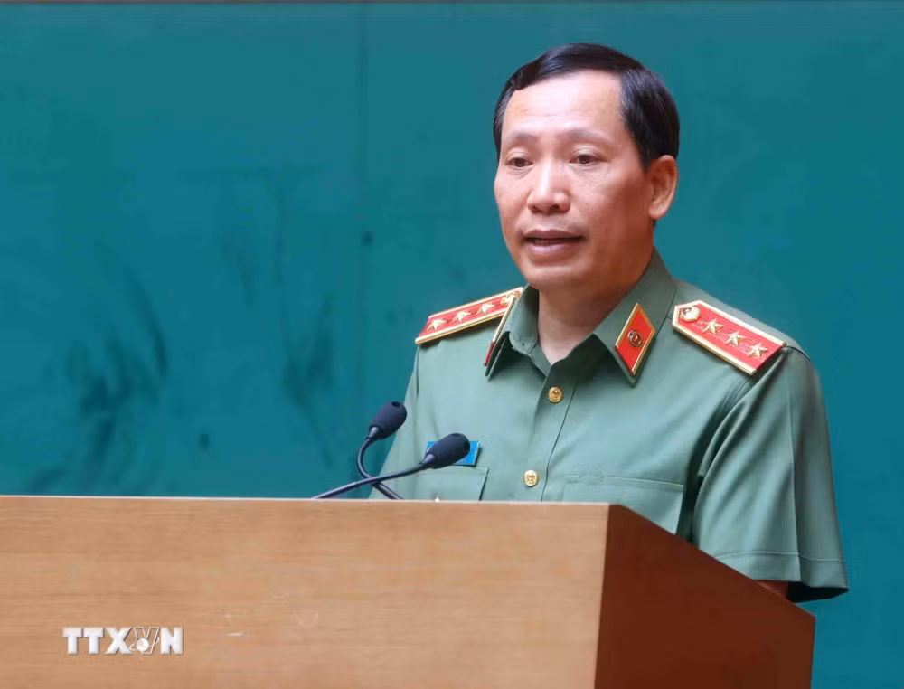 ttxvn_bieu-duong-dien-hinh-tien-tien-bao-ve-an-ninh-to-quoc-trong-cong-tac-mat-tran-tai-khu-dan-cu-84.jpg
