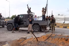 Cộng đồng quốc tế kêu gọi lực lượng nước ngoài rút quân khỏi Libya 