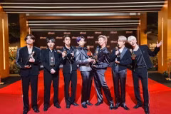 Các thành viên nhóm nhạc nam của Hàn Quốc BTS. (Ảnh: Yonhap/TTXVN)