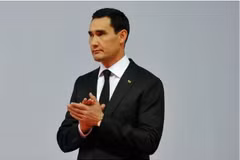 Chính trị gia Serdar Berdymukhamedov, 40 tuổi và là con trai của tổng thống đương nhiệm, được đánh giá là có triển vọng đắc cử. (Nguồn: AFP)