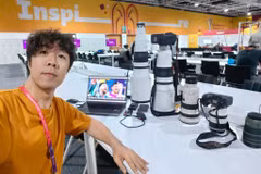 'Soi' dàn thiết bị của PV VietnamPlus khi tác nghiệp tại World Cup