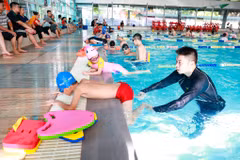 [Photo] Lớp học miễn phí cho trẻ em khó khăn trên địa bàn Thủ đô