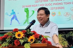Đại sứ Việt Nam Nguyễn Huy Tăng phát biểu tại lễ bế mạc hội thao. (Ảnh: Quang Anh/TTXVN)