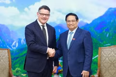 Thủ tướng Phạm Minh Chính tiếp Thủ hiến bang Hessen (Đức) Boris Rhein. (Ảnh: Dương Giang/TTXVN)