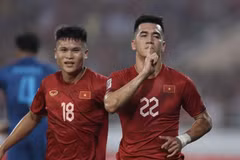 Tiền đạo Tiến Linh (số 22) là một trong bốn cái tên của đội tuyển Việt Nam xuất hiện trong đội hình tiêu biểu của AFF Cup 2022. (Ảnh: Hoàng Linh/TTXVN)