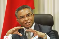 Thủ tướng nước Cộng hòa Dân chủ Timor-Leste Rui Maria de Araujo trả lời phỏng vấn một số cơ quan báo chí các nước Đông Nam Á. (Ảnh: Lâm Khánh/TTXVN)