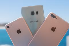 iPhone 7 thách thức Note 7 trong bài thử nhúng nước và thả rơi