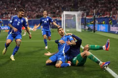 Italy giành vé vào vòng 1/8 siêu kịch tính. (Nguồn: Getty Images)