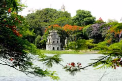 Hồ Hoàn Kiếm. (Ảnh: Đình Na/TTXVN)