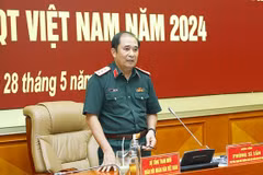 Thượng tướng Phùng Sĩ Tấn phát biểu chỉ đạo Hội nghị. (Ảnh: Hồng Pha/TTXVN)